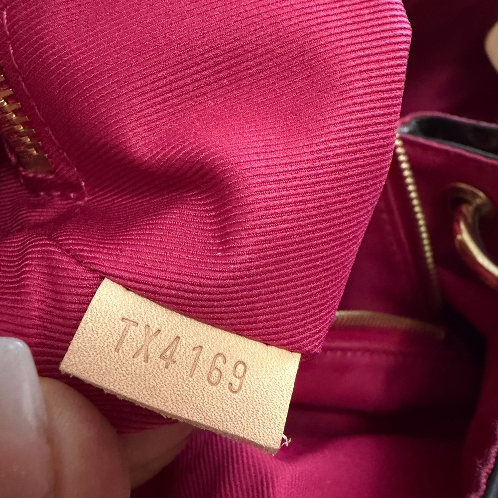 Louis Vuitton Graceful Monogram Shoulder Bag in Brown with Pink Interior - Picture 5 of 13